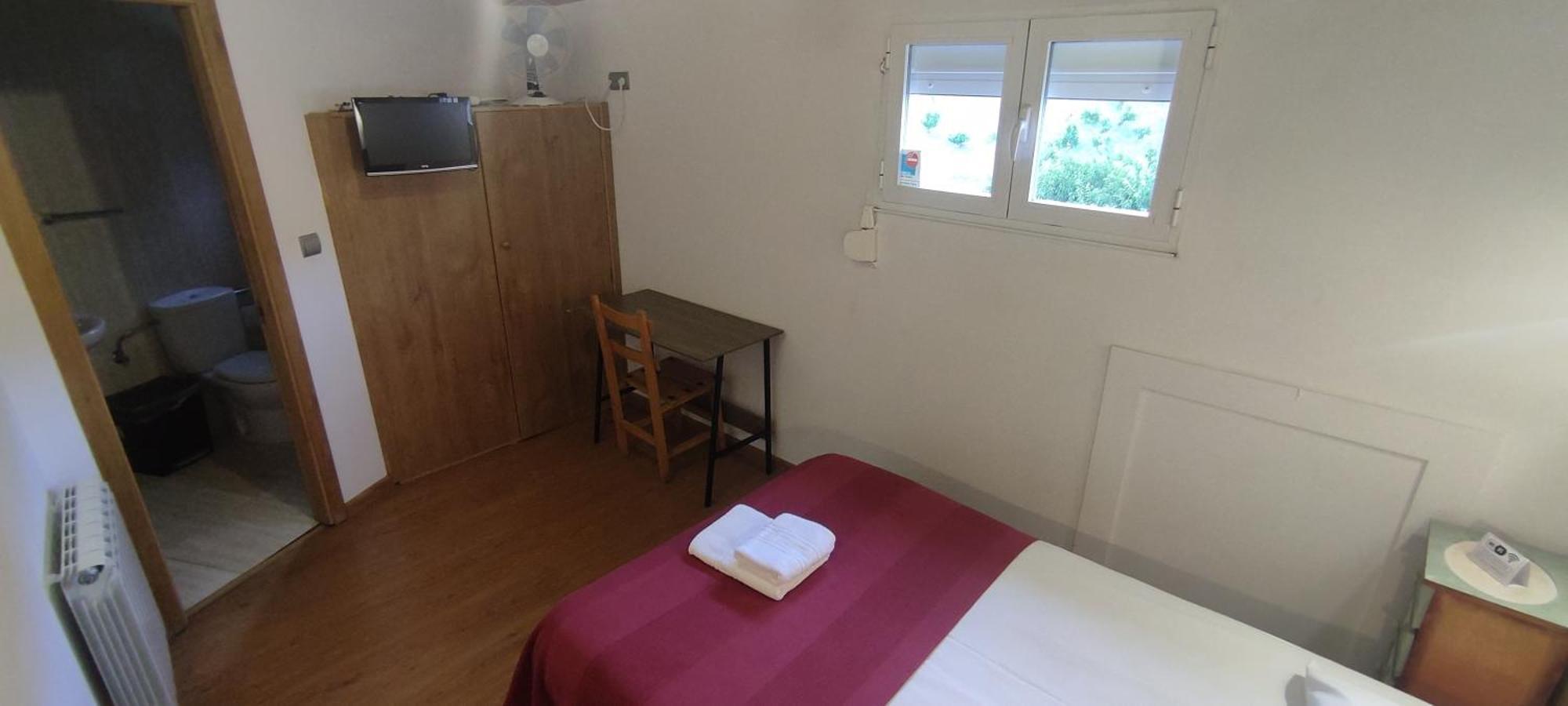 Hostal Cruce Villafranca Del Bierzo Exterior foto