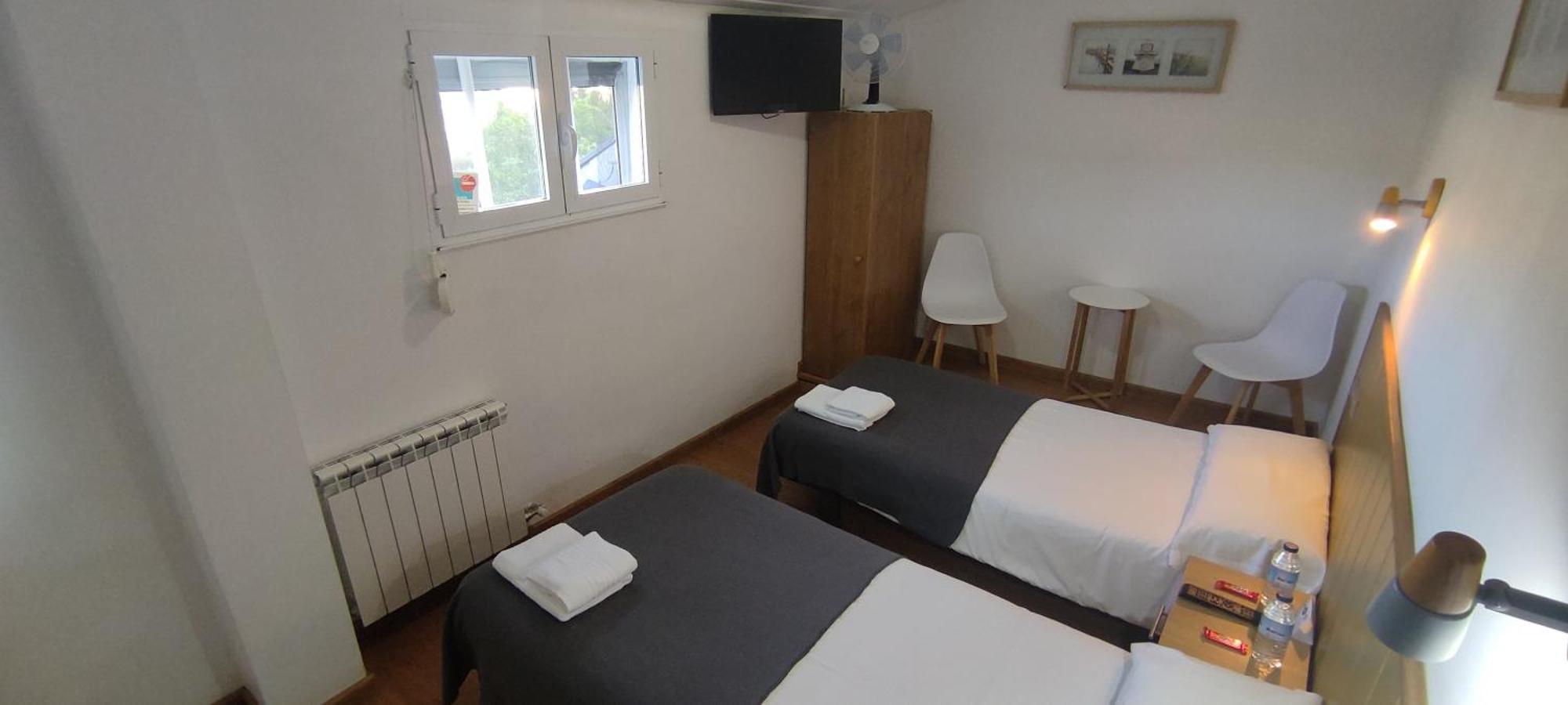 Hostal Cruce Villafranca Del Bierzo Exterior foto