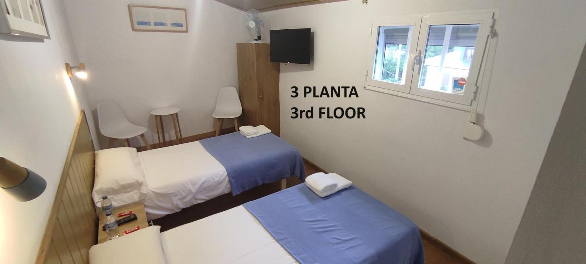 Hostal Cruce Villafranca Del Bierzo Exterior foto